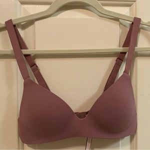 Victoria’s Secret T-shirt bra